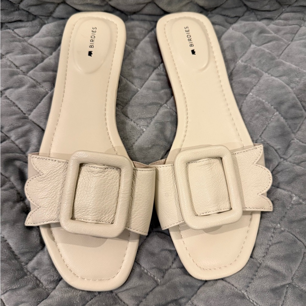 Birdies Kiwi Cream Buckle Slide Sandals - Women's